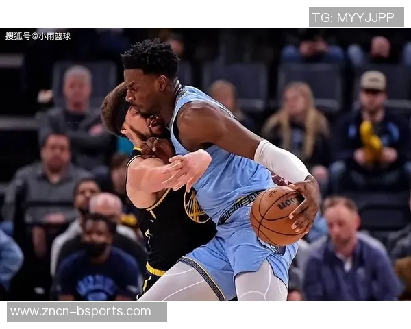 理查兹半场表现抢眼5中3斩获7分助攻1次正负值高达16分