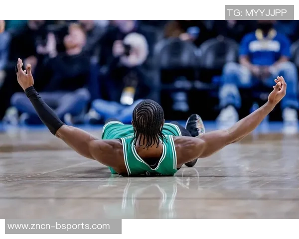 布朗称赞马祖拉执教风格独特认为球队当前需要这种疯狂的能量