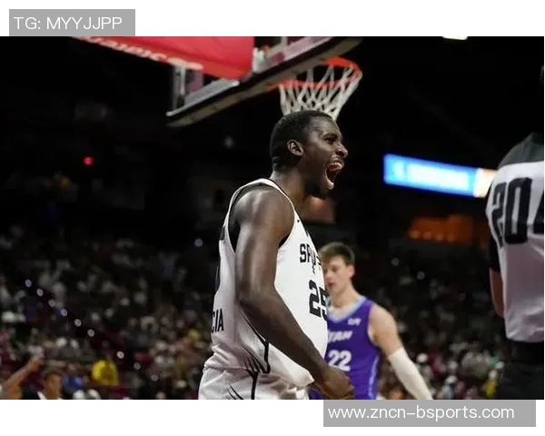 福克斯赞加西亚防守压迫性强18分钟内正负值高达25