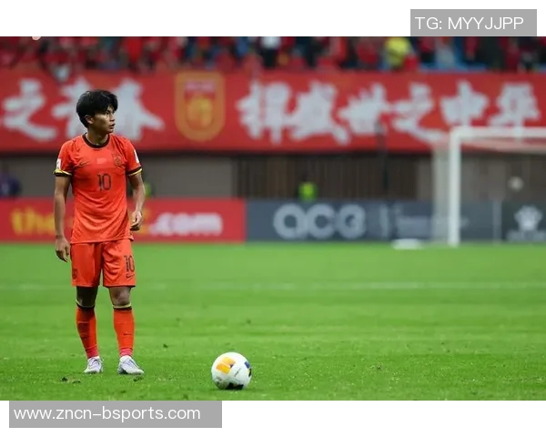 半场战报上海海港与首尔FC互交白卷蒯纪闻助攻失良机吕文君领黄牌